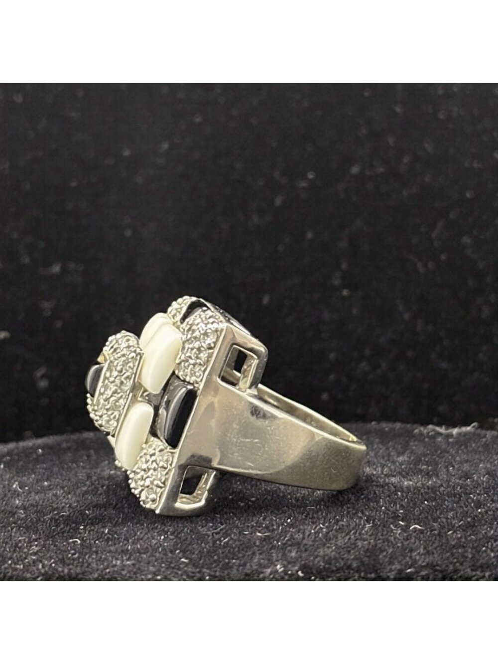 Art Deco Sterling Silver Black & White Enamel Geometric Statement Ring Size 8 - Picture 2 of 2
